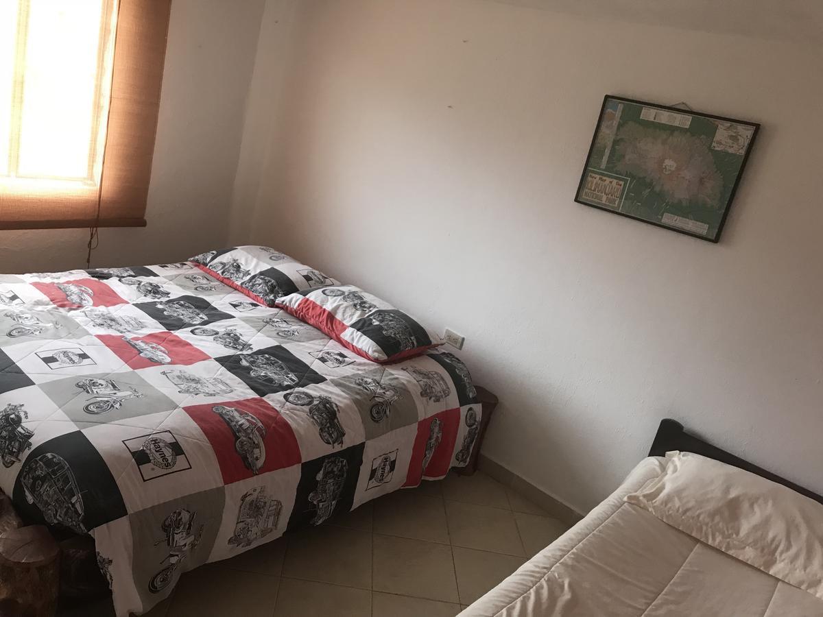 Hostal Casa Lantana Suesca Exteriör bild